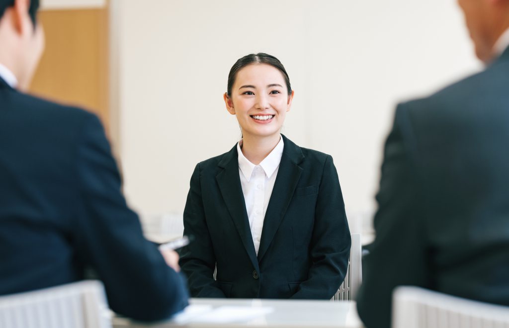 「新卒で派遣の就職はやめた方がいい」と聞くけど本当にだめなの？