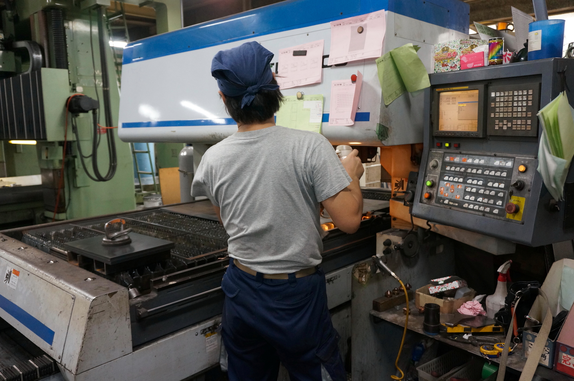 旋盤の手法と旋盤加工機について